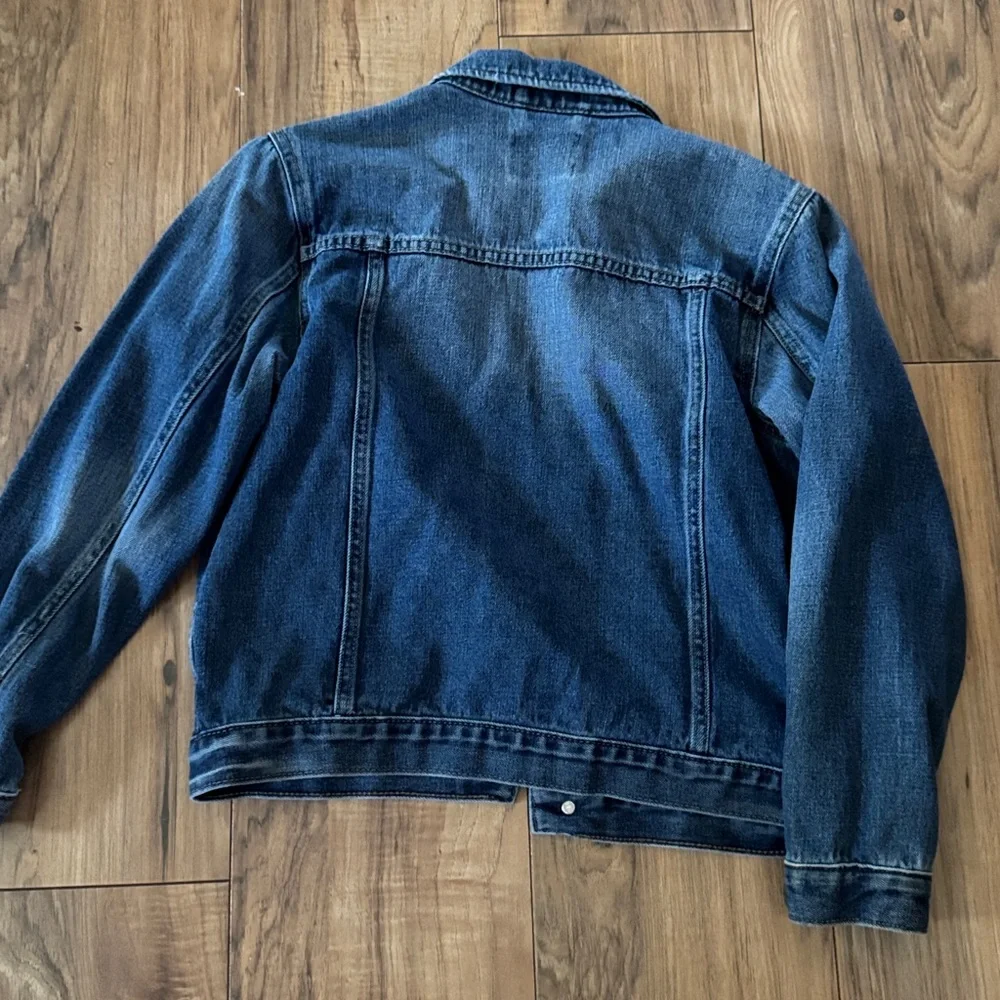 Place denim jacket